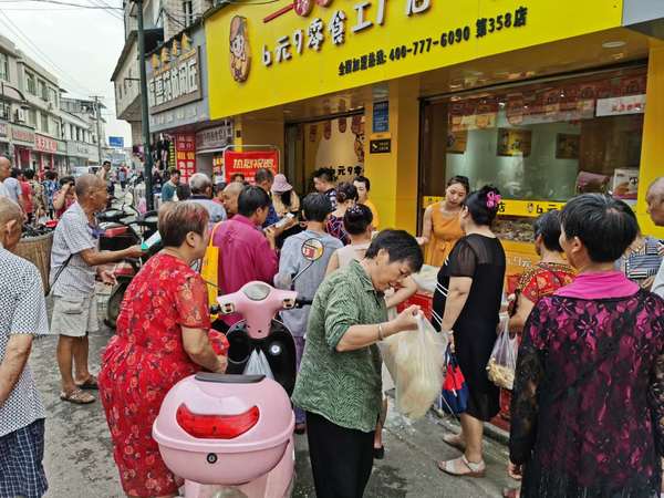 零食加盟店沒(méi)人進(jìn)店怎么辦，增